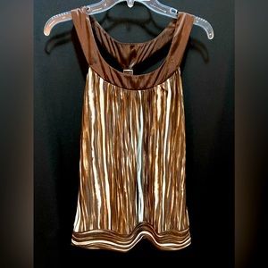 Large Flattering Scoop neck blouse racerback w decorative hem and clasp in back